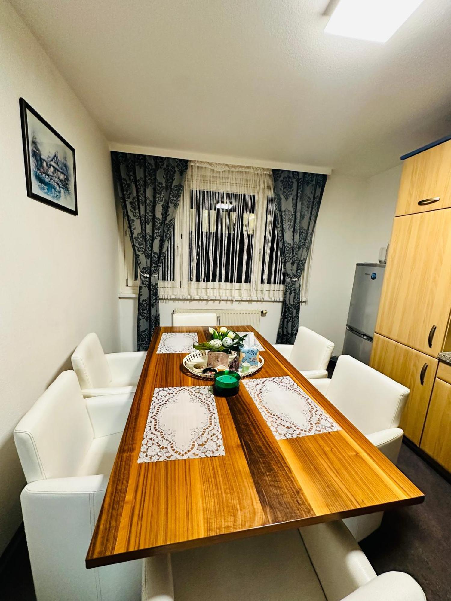 וינה Family - Room מראה חיצוני תמונה